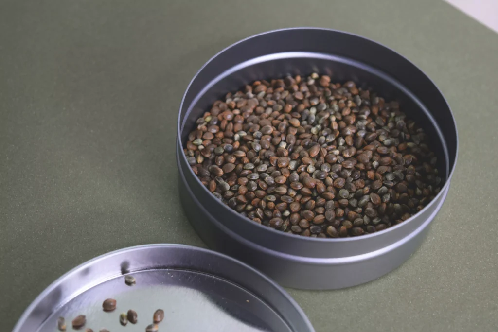 Healthy Hamp Seeds in a bowl that can be closed