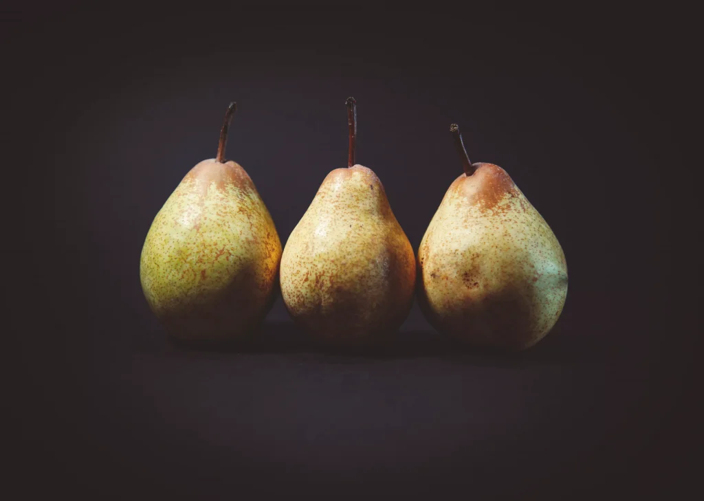 Three pears next to each other