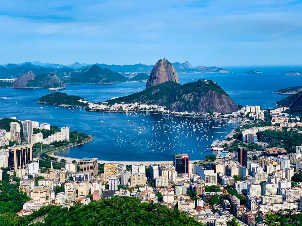 A city on the ocean photographed in day