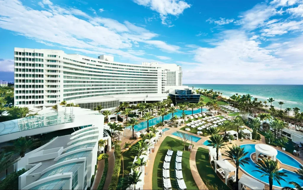  Fontainebleau Miami Beach