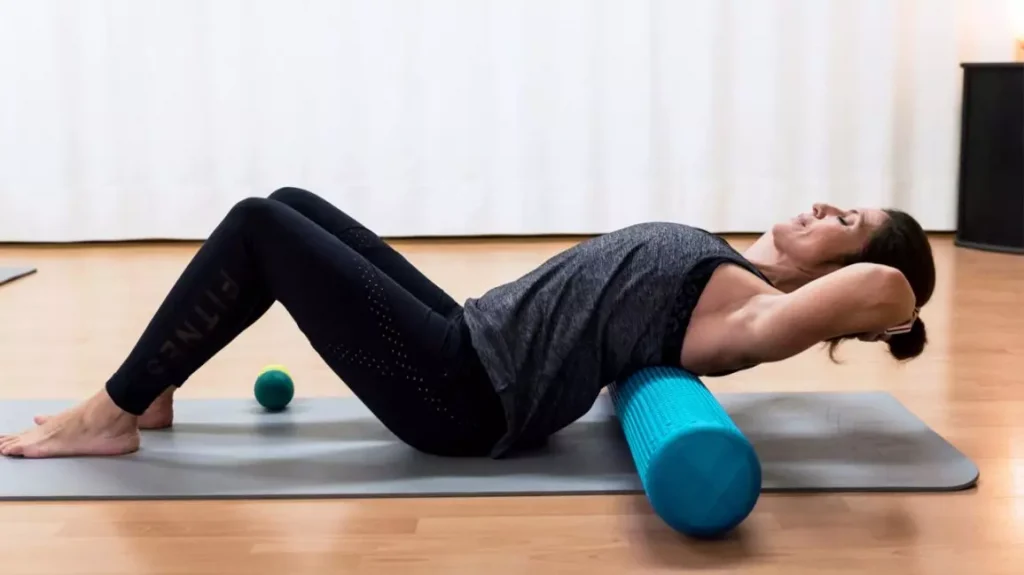 A women doing a workout